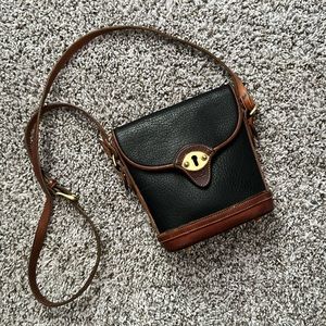 Vintage Dooney & Bourke crossbody bag